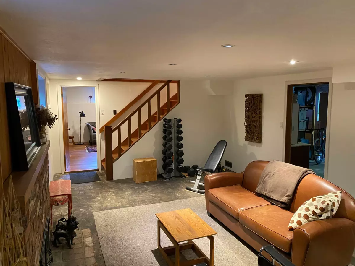 Entry Foyer Photo of 5876 Highbury Street, Vancouver, BC
