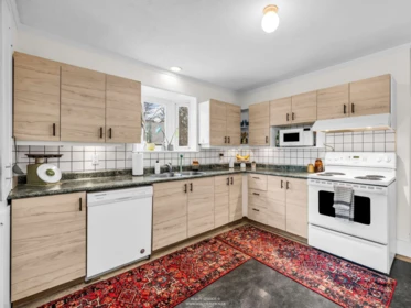 Kitchen Photo of 5915 Chester Street, Vancouver, BC