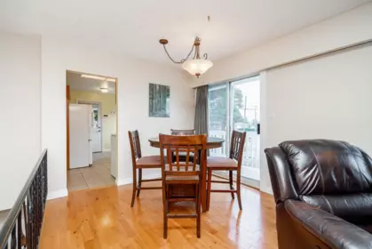 Breakfast Nook Photo of 12448 97b Avenue, Surrey, BC