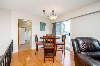 Breakfast Nook Photo of 12448 97b Street, Surrey, BC