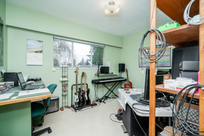 Office / Den Photo of 12448 97b Street, Surrey, BC