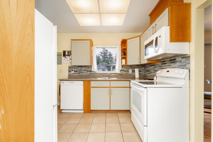 Walk-In Closet Photo of 12448 97b Street, Surrey, BC