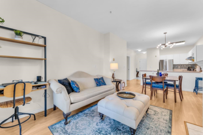 215 2109 Rowland Street, Port Coquitlam, BC, Port Coquitlam — Apartment/Condo for sale