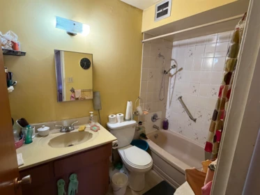 205 5055 Imperial Street, Burnaby, BC, Burnaby — Apartment/Condo for sale