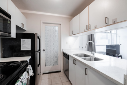 Primary Bedroom Photo of 1407 438 Seymour Street, Vancouver, BC