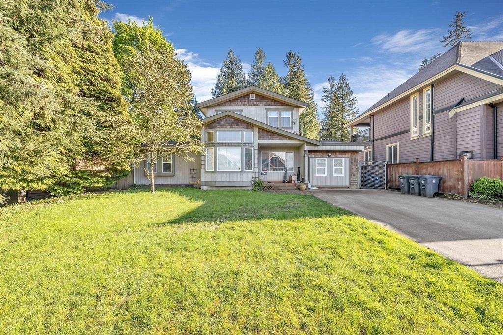 Living Room Photo of 14726 60a Avenue, Surrey, BC