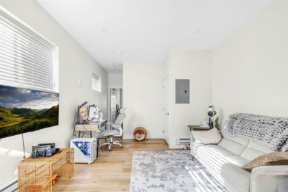Hallway Photo of 14726 60a Avenue, Surrey, BC
