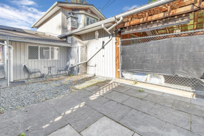 Swimming Pool Photo of 14726 60a Avenue, Surrey, BC