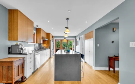 57 W 17th Avenue, Vancouver, BC, Vancouver — Single Family Residence for sale