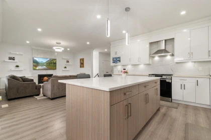 Kitchen Island Photo of 9262 Sitka Place, Chilliwack, BC