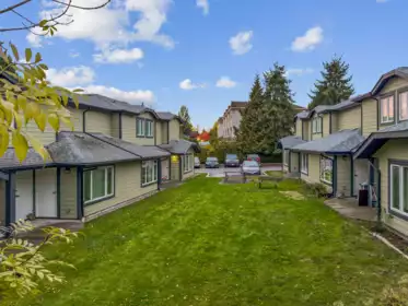 Outdoor Patio Photo of 102 7150 133 Street, Surrey, BC