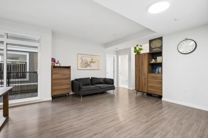 322 9500 Tomicki Avenue, Richmond, BC, Richmond — Apartment/Condo for sale