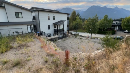 Primary Bedroom Photo of 40876 The Crescent, Squamish, BC