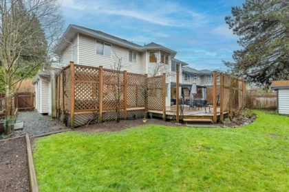 Garden / Landscaping Photo of 9289 204 Street, Langley, BC