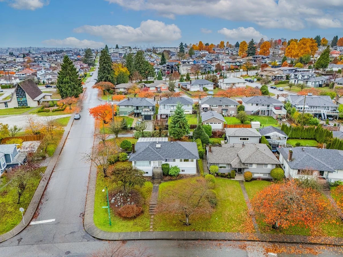Family Room Photo of 4619 Westlawn Drive, Burnaby, BC