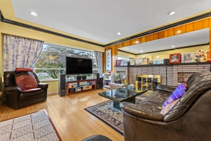 Breakfast Nook Photo of 4619 Westlawn Drive, Burnaby, BC