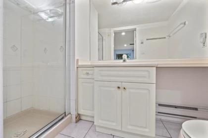 Guest Bathroom Photo of 4619 Westlawn Drive, Burnaby, BC