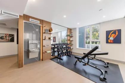 Mudroom Photo of 503 423 6th Street, West Vancouver, BC
