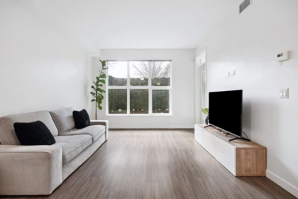121 9500 Tomicki Avenue, Richmond, BC, Richmond — Apartment/Condo for sale