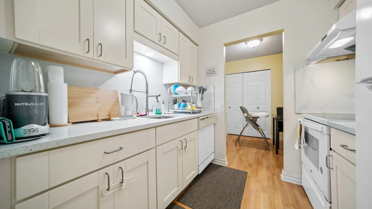 Family Room Photo of 1314 10620 150 Street, Surrey, BC