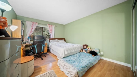 Breakfast Nook Photo of 1314 10620 150 Street, Surrey, BC