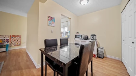 Kitchen Photo of 1314 10620 150 Street, Surrey, BC