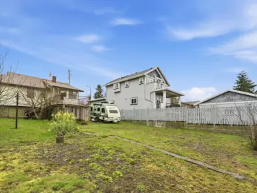 Outdoor Patio Photo of 2206 Eighth Avenue, New Westminster, BC