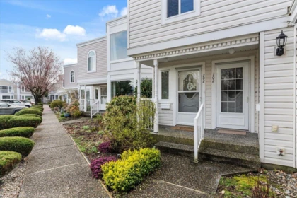 202 9540 Cook Street, Chilliwack, BC, Chilliwack — Townhouse for sale