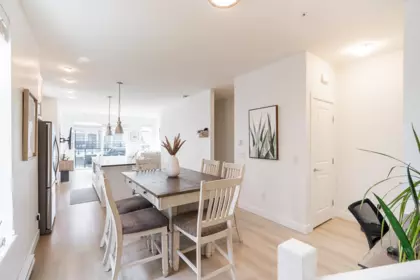 Kitchen Island Photo of 70 20857 77a Avenue, Langley, BC