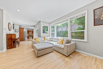 Breakfast Nook Photo of 21674 93 Avenue, Langley, BC
