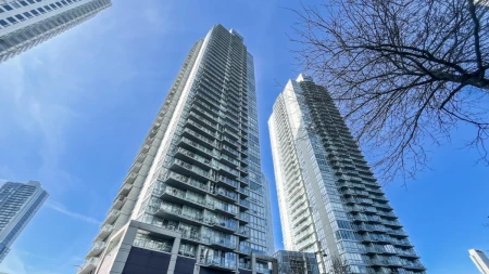 2706 9981 Whalley Boulevard, Surrey, BC, Surrey — Apartment/Condo for sale