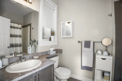 Guest Bathroom Photo of 46674 Uplands Road, Chilliwack, BC