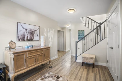 Hallway Photo of 46674 Uplands Road, Chilliwack, BC