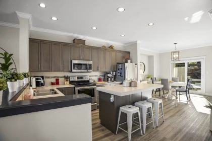 Kitchen Island Photo of 46674 Uplands Road, Chilliwack, BC