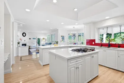 Basement Recreation Room Photo of 14055 29a Avenue, Surrey, BC