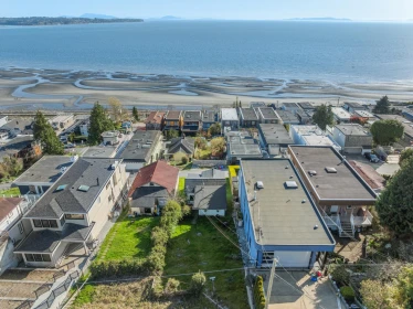 15412 Columbia Avenue, White Rock, BC, White Rock — 2 bed single family residence for sale