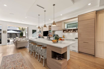 1136 E 16th Avenue, Vancouver, BC, Vancouver — Half Duplex for sale
