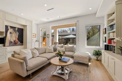 1136 E 16th Avenue, Vancouver, BC, Vancouver — Half Duplex for sale