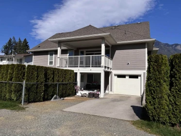Backyard Photo of 590 Skagit Avenue, Hope, BC