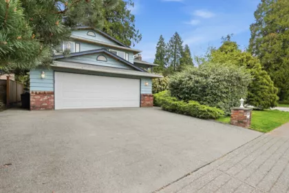 10523 Dunlop Road, Delta, BC, Delta — Single Family Residence for sale