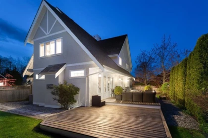 Garden / Landscaping Photo of 3758 Devonshire Drive, Surrey, BC