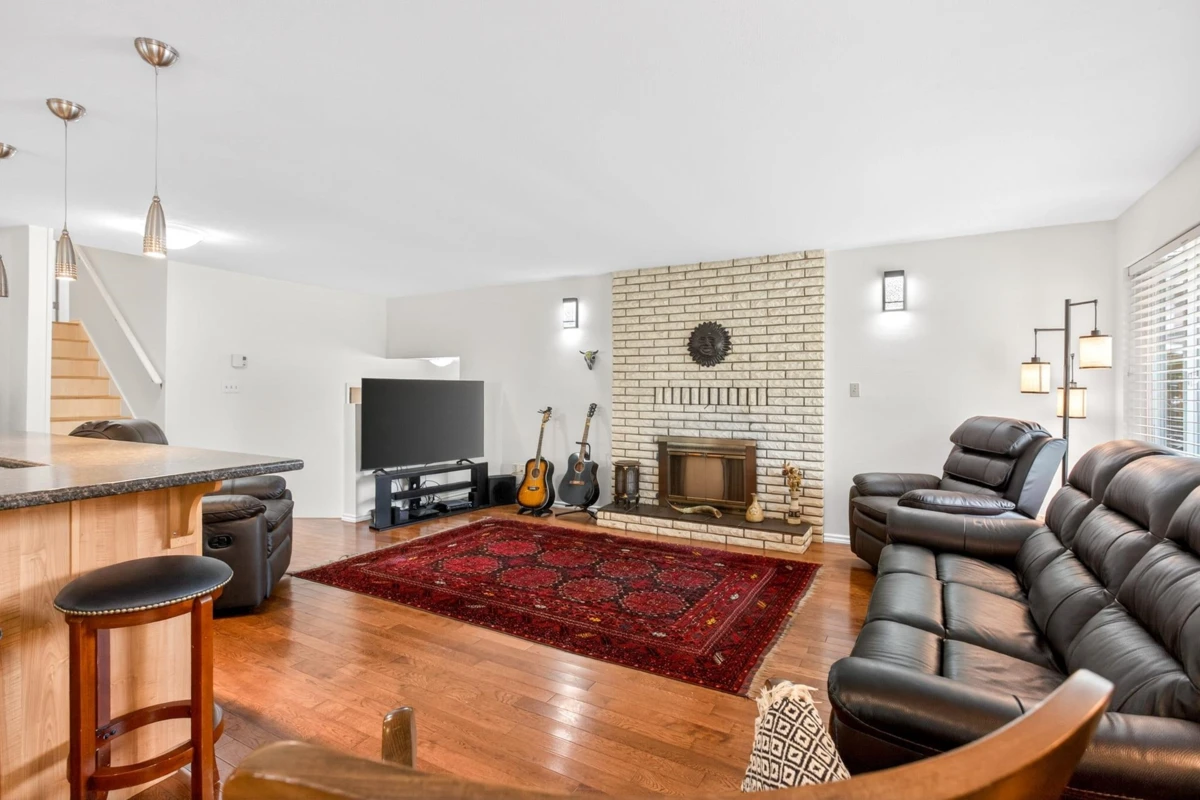 Family Room Photo of 2176 Laurier Avenue, Port Coquitlam, BC