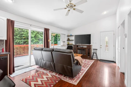 Laundry Room Photo of 2176 Laurier Avenue, Port Coquitlam, BC