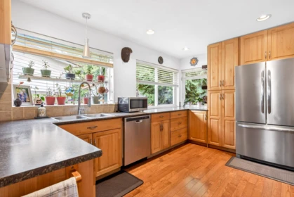 Primary Bedroom Photo of 2176 Laurier Avenue, Port Coquitlam, BC