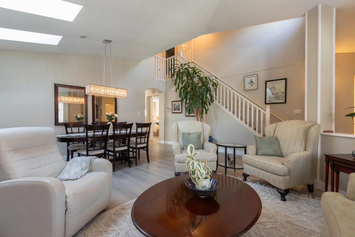 Dining Area Photo of 54 6488 168 Street, Surrey, BC