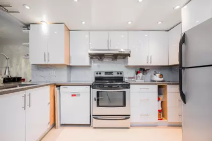 Kitchen Photo of 4814 Fernglen Drive, Burnaby, BC