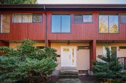 Outdoor Patio Photo of 4814 Fernglen Drive, Burnaby, BC