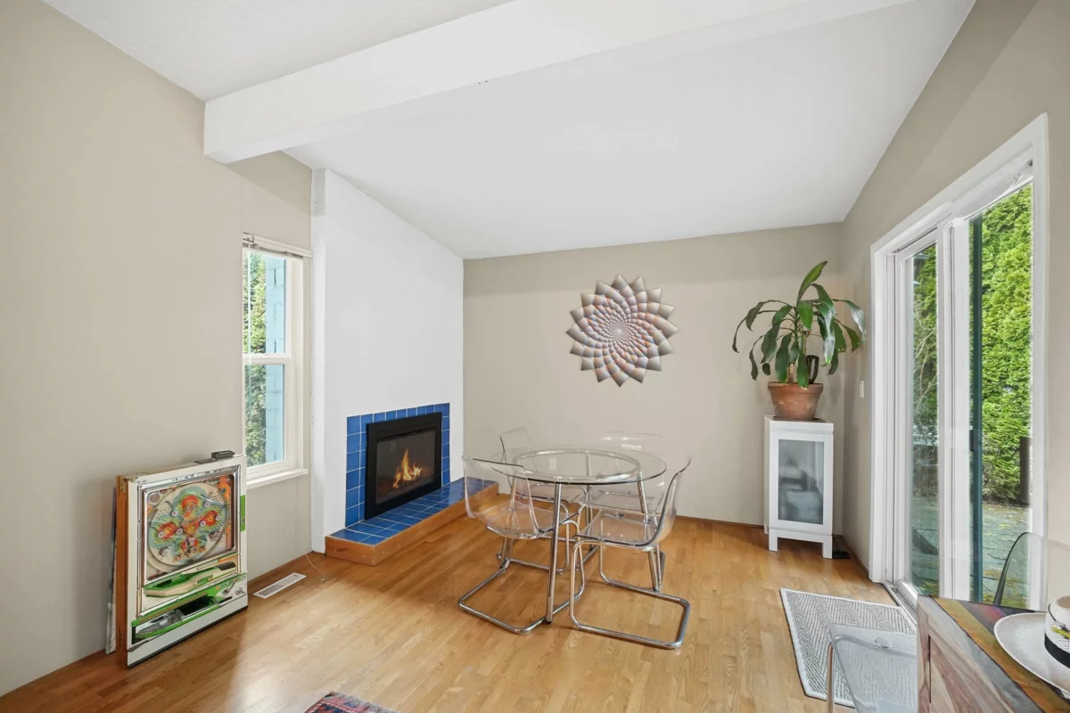 Family Room Photo of 129 Roe Drive, Port Moody, BC