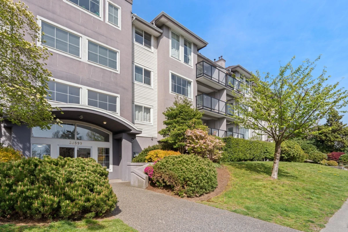 Exterior Rear Photo of 305 33599 2 Avenue, Mission, BC