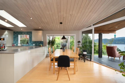 Kitchen Island Photo of 2873 Panorama Drive, North Vancouver, BC